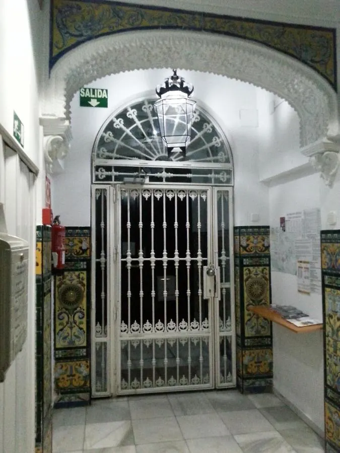 Hostel Urban Sevilla 2*, Seville